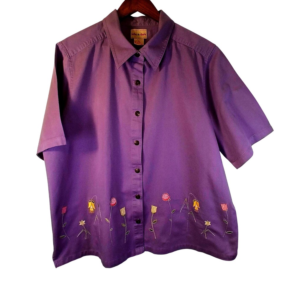 Toffee Apple Womens XL Lavender Embroidered Floral Short‎ Sleeve Button Up Shirt